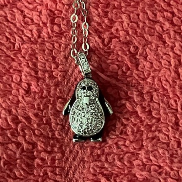 Cute Sterling Silver Penquin Charm with Sterling Chain - Picture 1 of 8